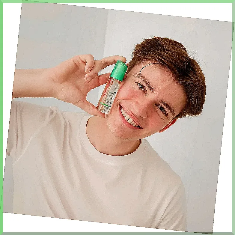 PRODUIT-ACCONTROL-SERUMINTENSIF-Visuel2_euro-skincare-cameroun.webp