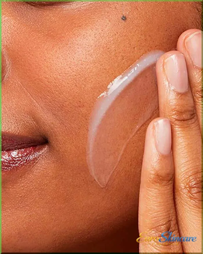 Creme Lavante Hydratante - Application Visage_euro-skincare-cameroun.webp