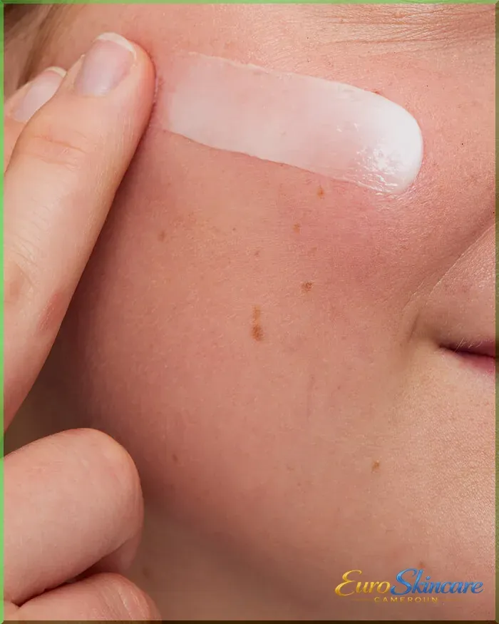 HA-Serum-3-LG_euro-skincare-cameroun.webp